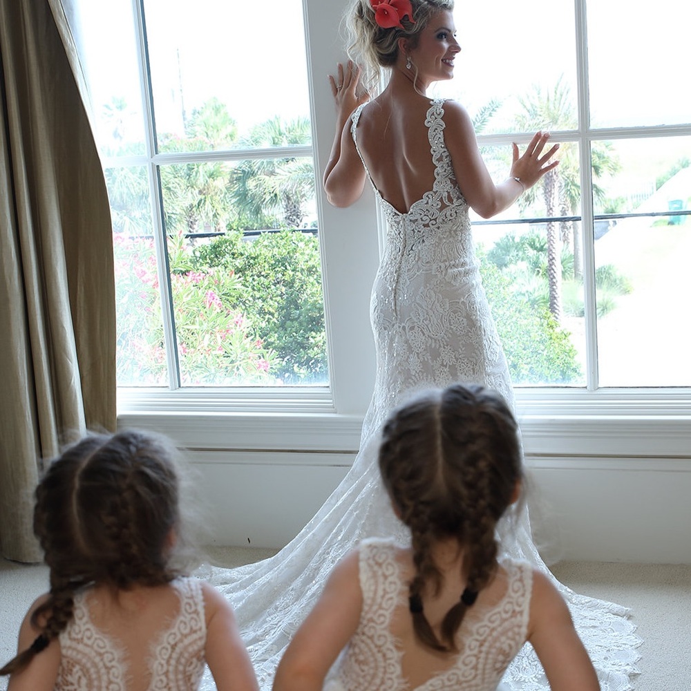 Allure Bridal’s wedding dress size 6